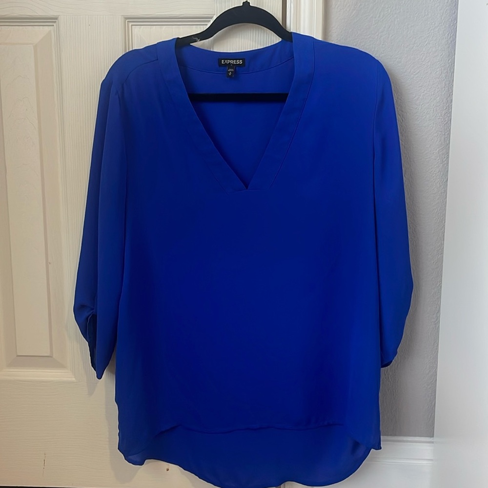 Women’s Express shirt